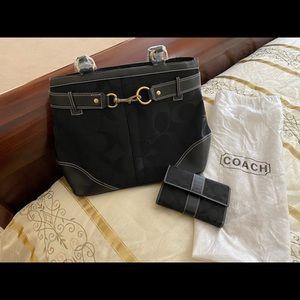 NewVintage Coach Canvas Bag w/Wallet (gently used)
